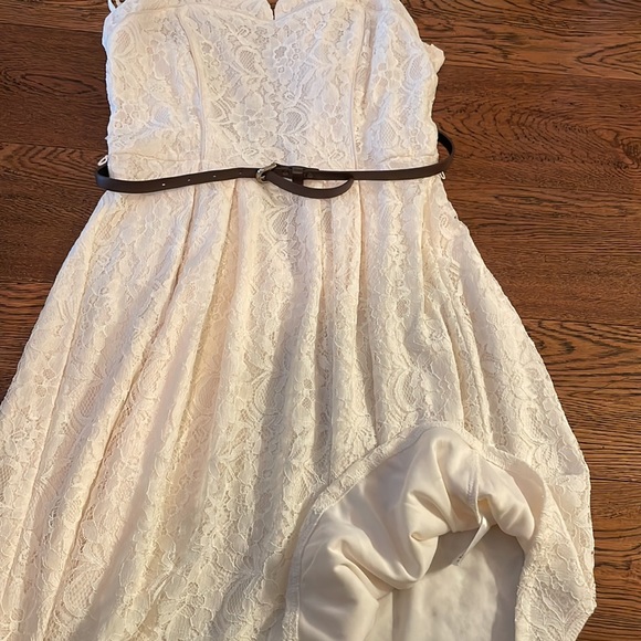 Kismet size m cream dress. BNWT - Picture 3 of 4